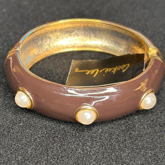 Nwt- Cookie Lee Hinged Black Bangle Bracelet - Picture 2 of 3